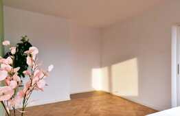 Apartament 2 camere, 54 mp, semidecomandat, zona Balcescu