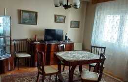 Apartament 3 camere, 70 mp, zona Lipovei