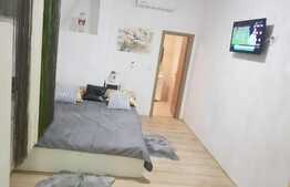 Pensiune de 11 camere, 600 mp, zona Lipovei