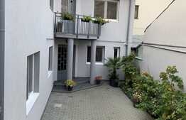 Casa 8 camere 232 mp zona Mehala