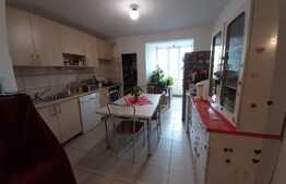 Apartament 4 camere, 82 mp, etaj intermediar, zona Lipovei