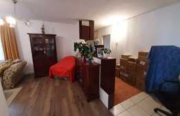 Apartament 4 camere, 82 mp, etaj intermediar, zona Lipovei