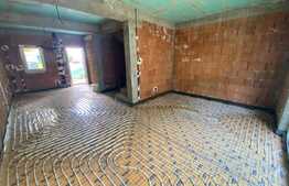 Casa insiruita, cocheta, de 89 mp, cu gradina si parcare, in Giroc