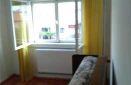 Apartament 3 camere, 63 mp, etaj intermediar, zona Dambovita