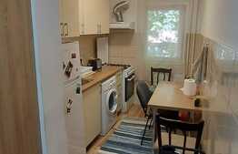 Garsoniera de 37 mp, etaj intermedier, zona Complex