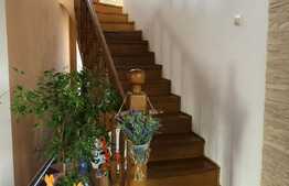 Casa individuala 250 mp, teren de 624 mp, Dumbravita!