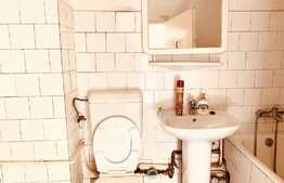 Apartament 2 camere, 46 mp, decomandat, zona Ultracentrala