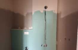 Apartament luminos, 2 camere, 55 mp, etaj intermediar, Torontalului