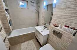 Apartament spatios, 3 camere, 72 mp, Calea Martirilor