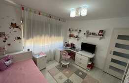 Apartament spatios, 3 camere, 72 mp, Calea Martirilor