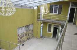 Pensiune cu 13 camere la Arad