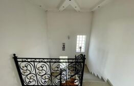 Casă de 6 camere P+2E în Dudeștii Noi