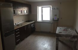 Apartament de 3 camere, 70 mp, zona Sagului