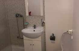 Apartament 3 camere, 70 mp, zona Favorit