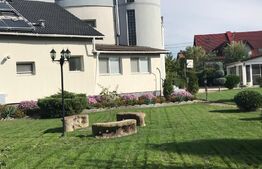 Proprietate de lux 600 mp, teren 2300 mp, cu piscină în zona Lunei