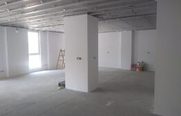 Comison 0! Spatiu comercial la Vivalia, 95 mp, semi-finisat