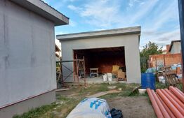 Casa individuala de 100mp, 510 mp teren, cocheta, in Padureni