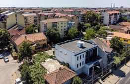 Casa de 420 mp, 568 mp teren, Girocului 