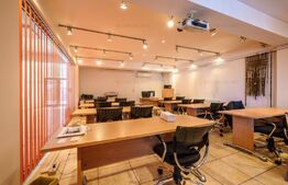 Casa de 420 mp, 568 mp teren, Girocului 