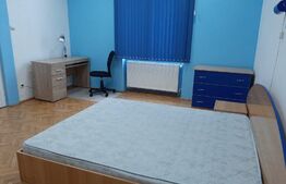 Apartament de 3 camere, 80 mp, zona Balcescu
