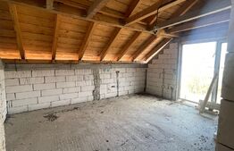 Casă de 180 mp, teren de 567 mp, terasa, la Săcălaz