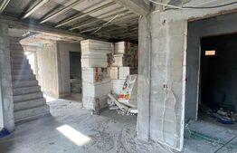 Casă de 180 mp, teren de 567 mp, terasa, la Săcălaz