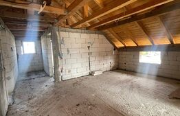 Casă de 180 mp, teren de 567 mp, terasa, la Săcălaz