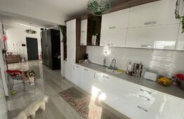 Penthouse superb, 2 camere, 86 mp, 2 terase, in Complexul Studentesc