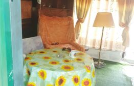 Apartament la casa de 2 camere, 40 mp, teren 75 mp, Spitalul Judetean