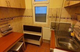 Apartament de 3 camere, 53 mp, etaj intermediar, Sagului 
