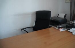 Apartament 3 camere, decomandat, 56 mp, zona Centrala