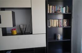 Apartament 3 camere, decomandat, 56 mp, zona Centrala