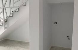 Case insiruite, 74 mp utili, terasa 11mp, teren 50 mp, Giroc