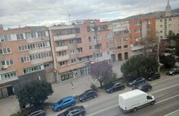 Apartament 4 camere, 2 bai, 2 balcoane 78mp de vanzare in Turda (Centru) - Comision 0% !!!