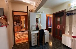 Apartament 4 camere, 78 mp utili, 2 balcoane, 2 garaje, zona Centrala