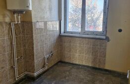 Apartament 2 camere, decomandat  si curte Strada Zidarilor !!!