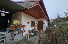 Casă renovabilă de vanzare, cu 2 camere, 39 mp,  zona centrală, Turda