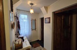 Casă renovabilă de vanzare, cu 2 camere, 39 mp,  zona centrală, Turda