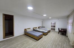 Casă cu 5 camere și teren de 461 mp, zona Poiana 