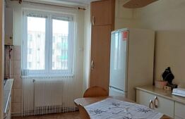Apartament cu 3 camere, 67 mp, zona Materna
