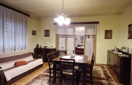 Casa renovabila cu 2 spatii comerciale, 416.6 mp, teren de 781 mp, zona Micro I