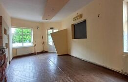 Casa renovabila cu 2 spatii comerciale, 416.6 mp, teren de 781 mp, zona Micro I