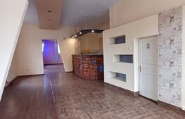 Casa renovabila cu 2 spatii comerciale, 416.6 mp, teren de 781 mp, zona Micro I