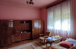 Casa renovabila cu 2 spatii comerciale, 416.6 mp, teren de 781 mp, zona Micro I