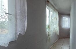 Apartament de vanzare, cu 2 camere, 50 mp, zona Materna