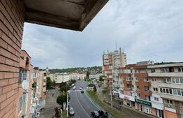 Apartament 3 camere, 64 mp, renovabil, zona Centrala!
