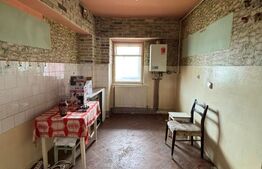 Apartament 3 camere, 64 mp, renovabil, zona Centrala!