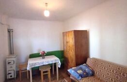 Casa de vanzare, cu 3 camere, 85 mp, 151 mp teren, zona centrala Turda