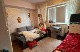 Apartament de vanzare, cu 4 camere, decomandat, 96 mp, zona Centrala!