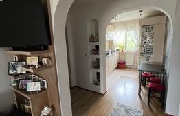 Apartament de vanzare, cu 3 camere semidecomandat, 57mp, zona Micro 3 